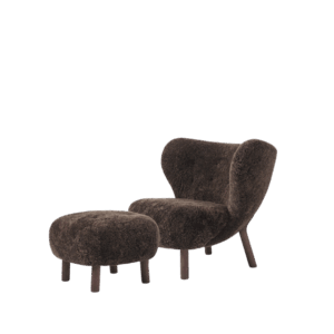 &Tradition Little Petra VB1 Exclusive Lænestol Fåreskind Espresso/Mørkbejdset Eg Inkl. ATD1 Puf